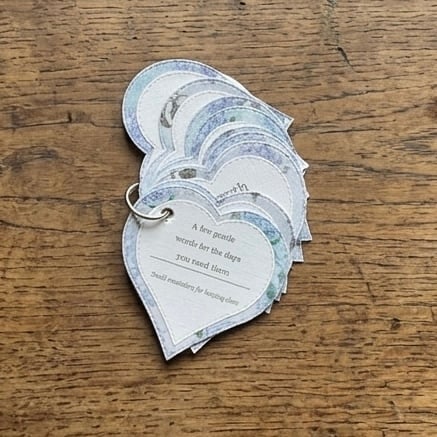 Heart-Shaped Pocket Book of Positivity Cards – Set of 8 Motivational Sentiments