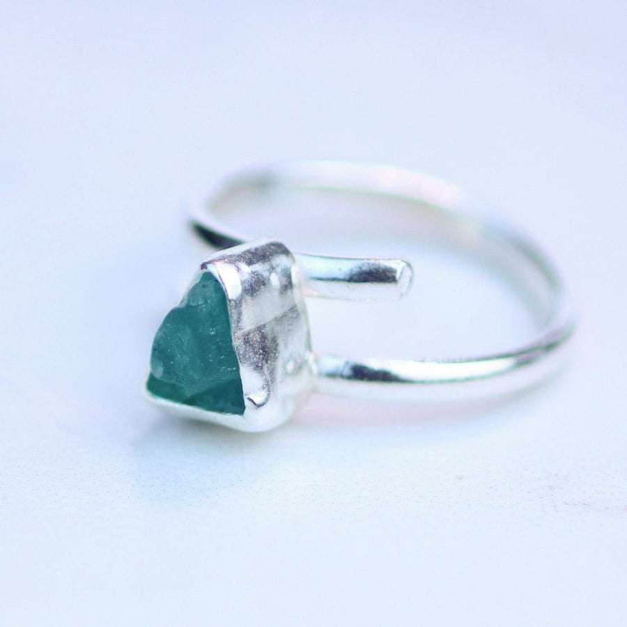 Raw green gemstone ring - apatite ring - apatite jewellery- raw crystal ring