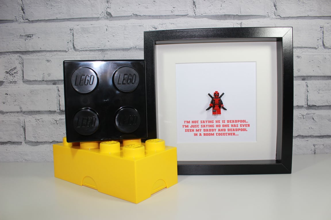 DEADPOOL - I'm not saying - Fathers Day Special - Framed minifigure - Dad - Dadd