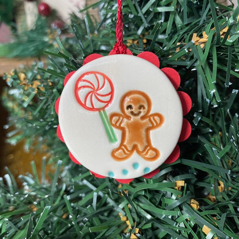 Ceramic gingerbread man magnet