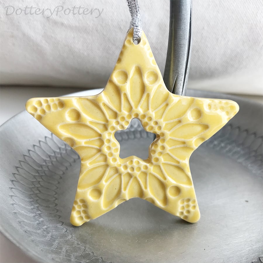 Ceramic star decoration Yellow
