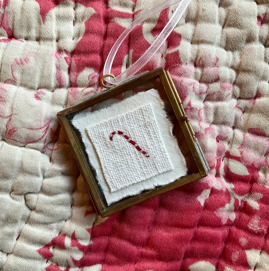 Embroidered Framed Christmas Decoration