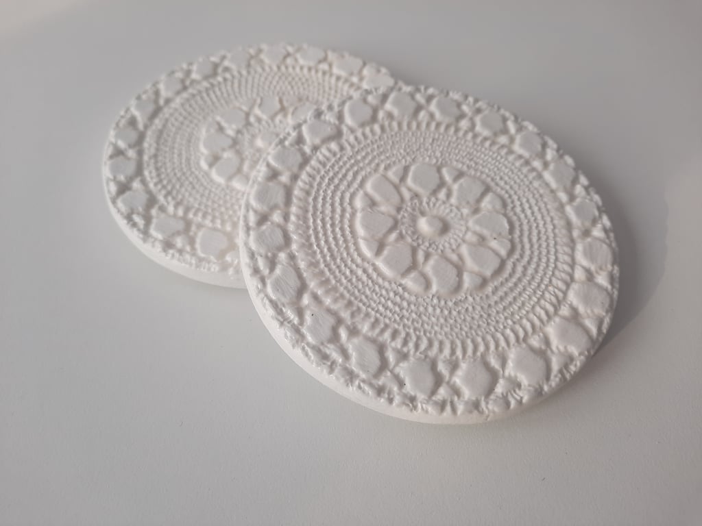 Set of 2 white embossed clay coaster