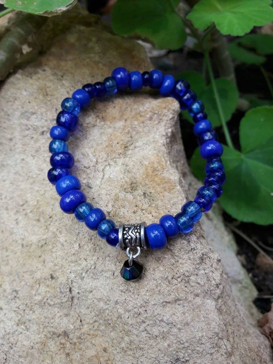 Royal Blue stretch charm bracelet 