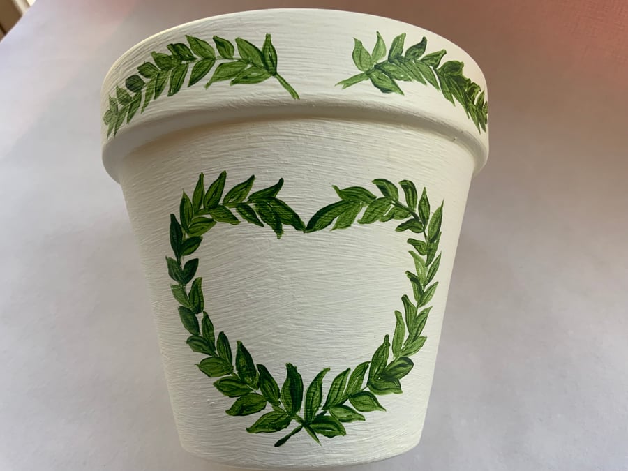 Customisable Hand Painted Plant Pot - Ivory base with decorative foliage heart 