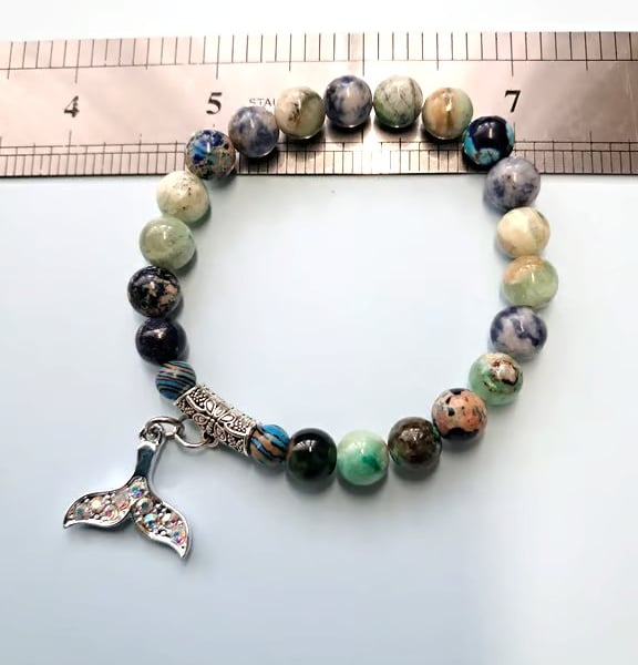 Natural Agate and Jasper Beaded Stretch Whale Tail bracelet 