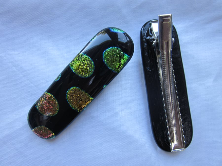 One glass crocodile hair clip - Autumn spores