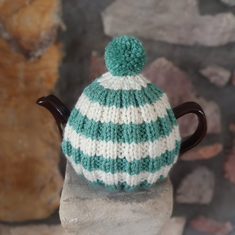 Vegan Small Tea Cosy for 2 Cup Tea Pot, Cornish Style, Hand Knitted