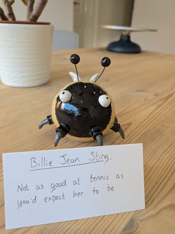 Ceramic bee - Billie Jean Sting 