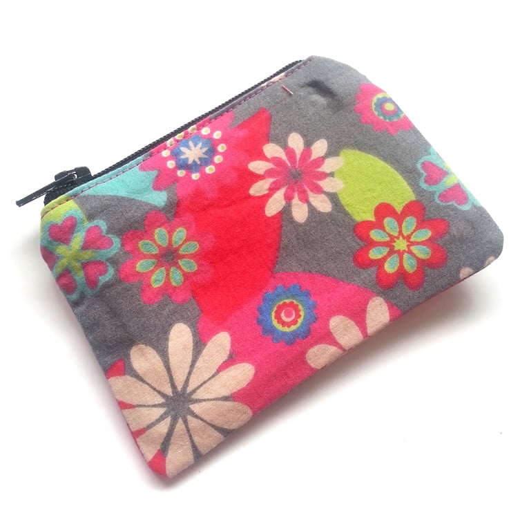 Retro Floral Zip Pouch - Small Zipper Bag For Coins And Small Essentials