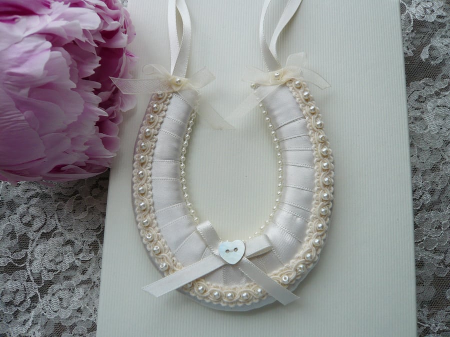 Small Wedding Horseshoe
