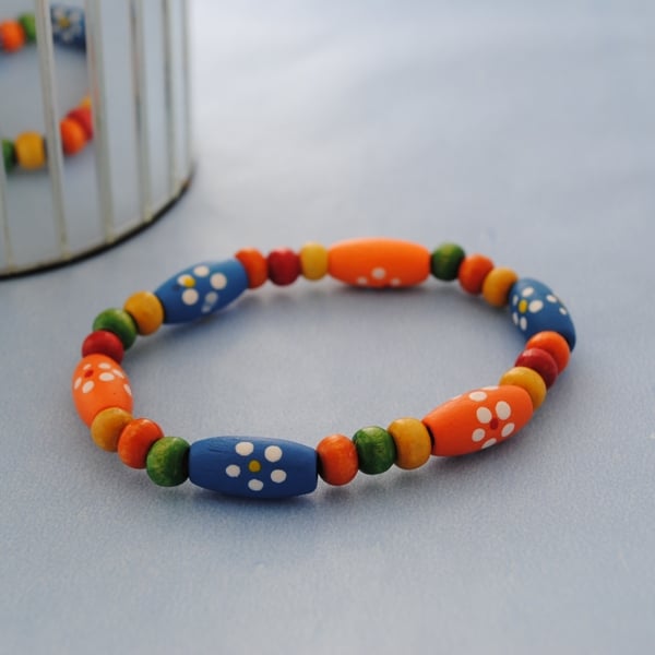 Child-Wood flower bracelet