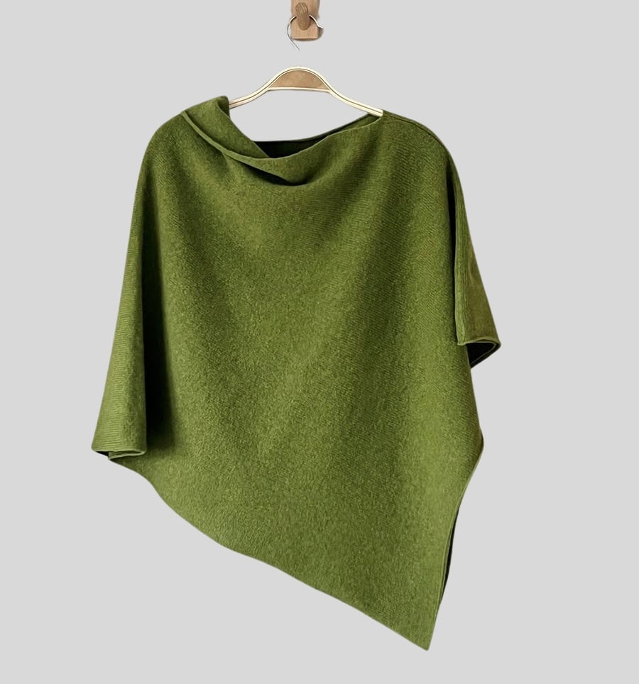 Soft Merino Lambswool Poncho Moss Green