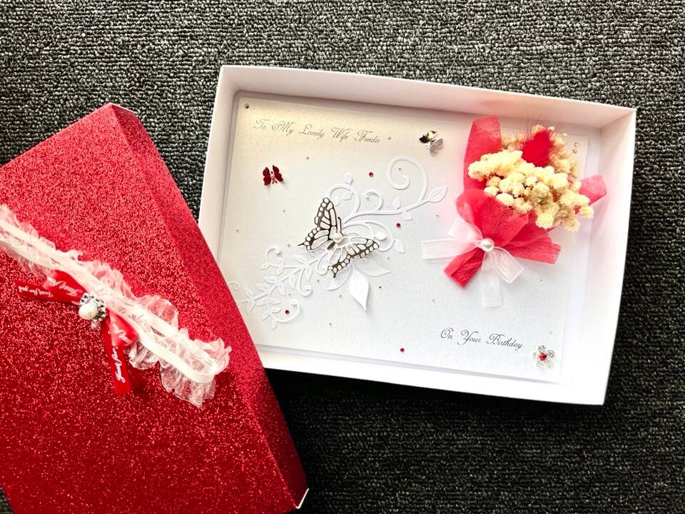 Handmade 3D Dried Flower Birthday Card: Personalized Bouquet Card C424