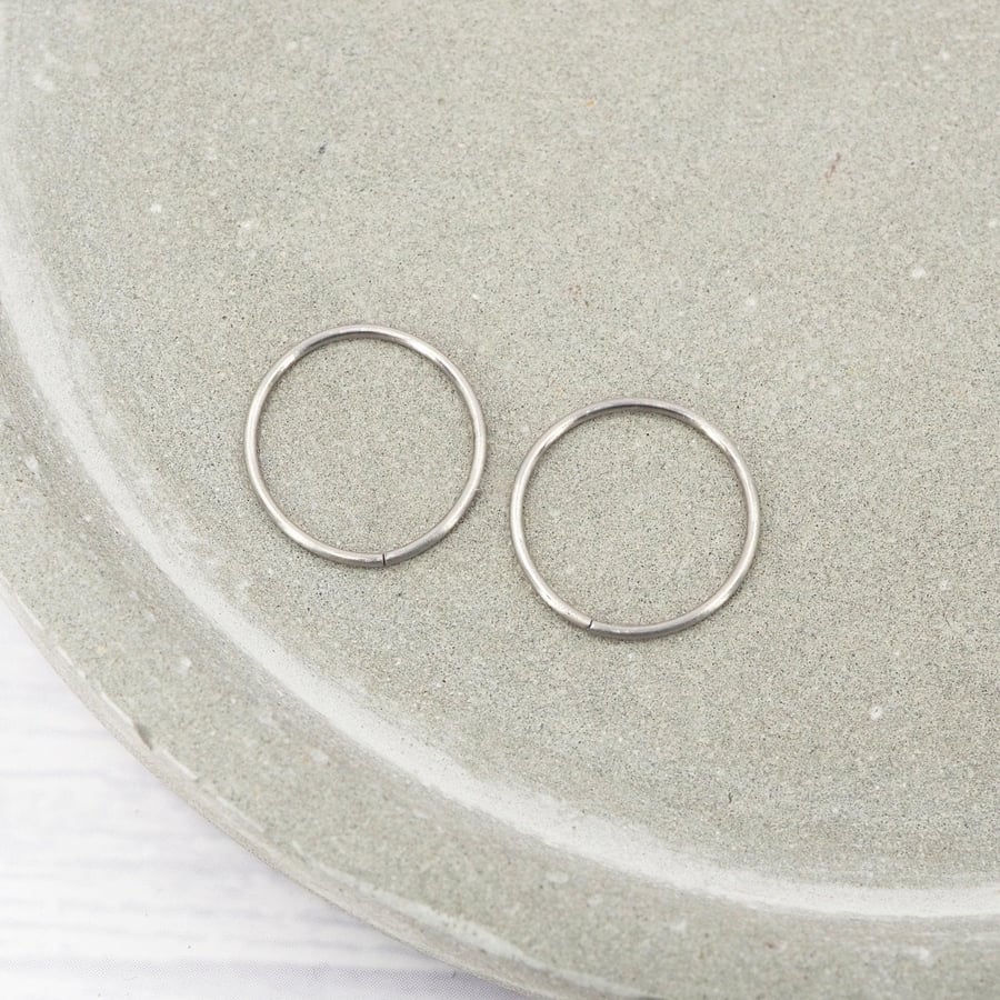 14mm Titanium polished seamless hoop earrings - Delicate hypoallergenic