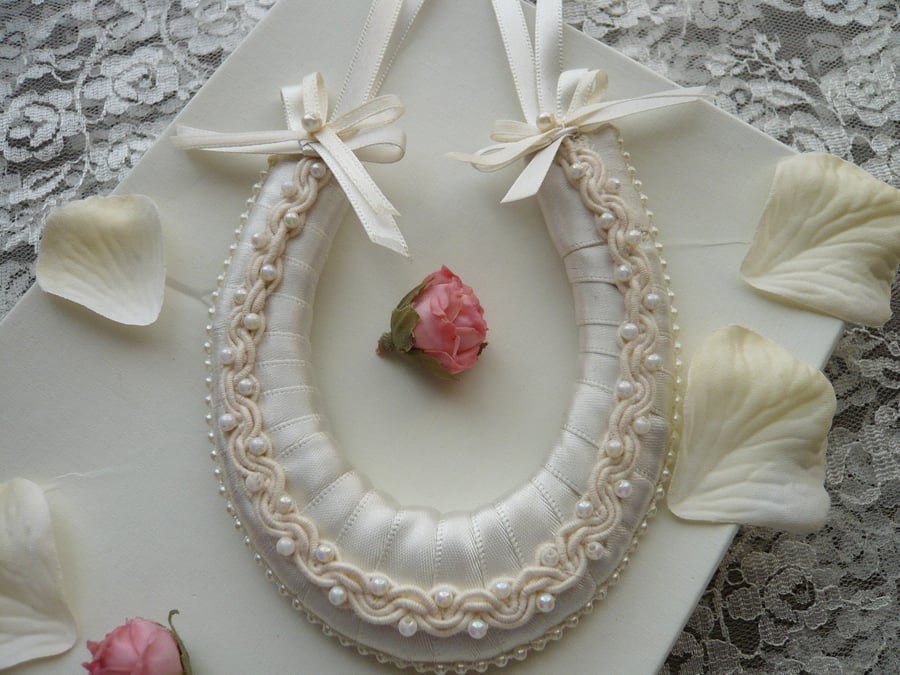 Small Wedding Horseshoe