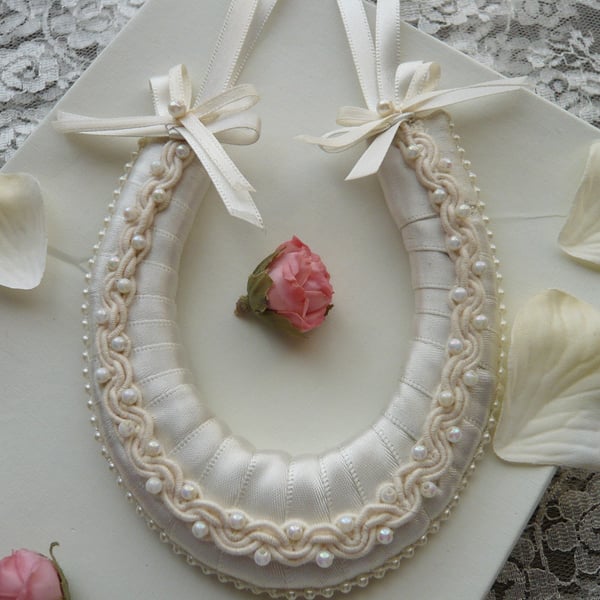 Small Wedding Horseshoe