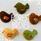 Forest Birdie Felt Brooch 