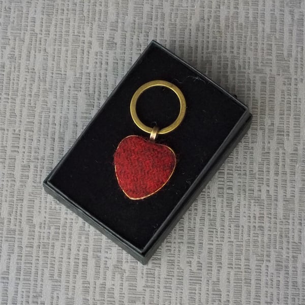 Red Harris tweed heart keyring dark red fabric key fob valentine gift