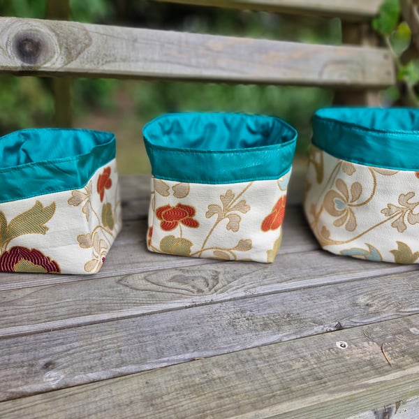Set of 3 handy multipurpose storage cubes