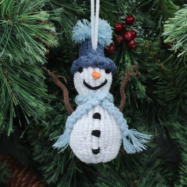 Macrame Snowman