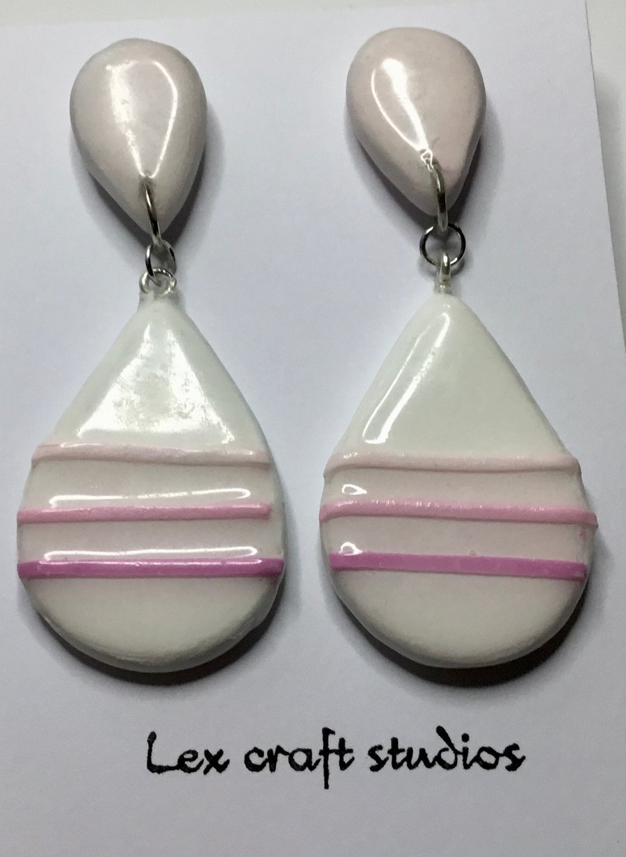 White and pink pastel stripes ceramic earrings 