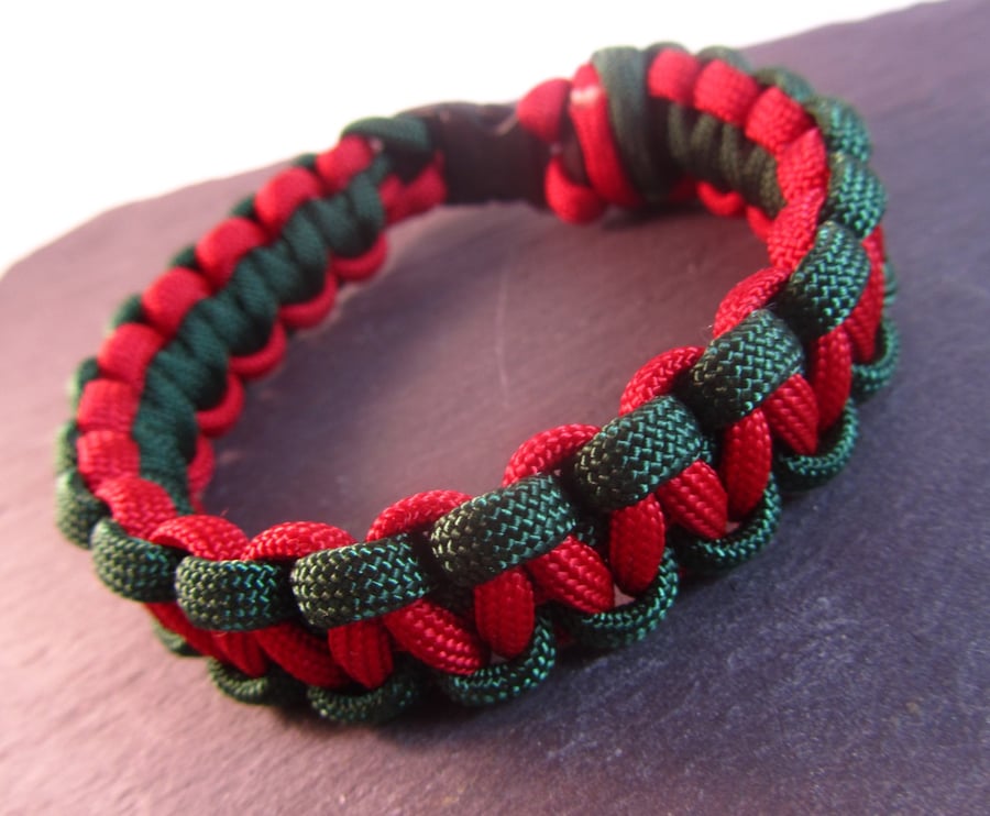 Green Red Paracord Bracelet, Cobra Paracord Bracelet