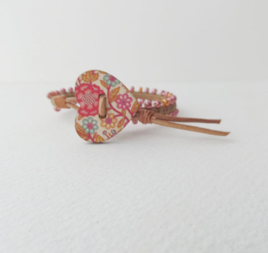 Metallic Beaded Leather Bracelet, Macramé, Heart Clasp