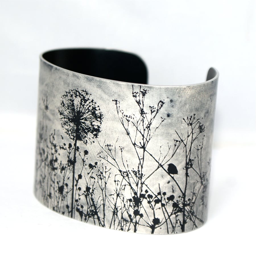 Spring hedgerow cuff