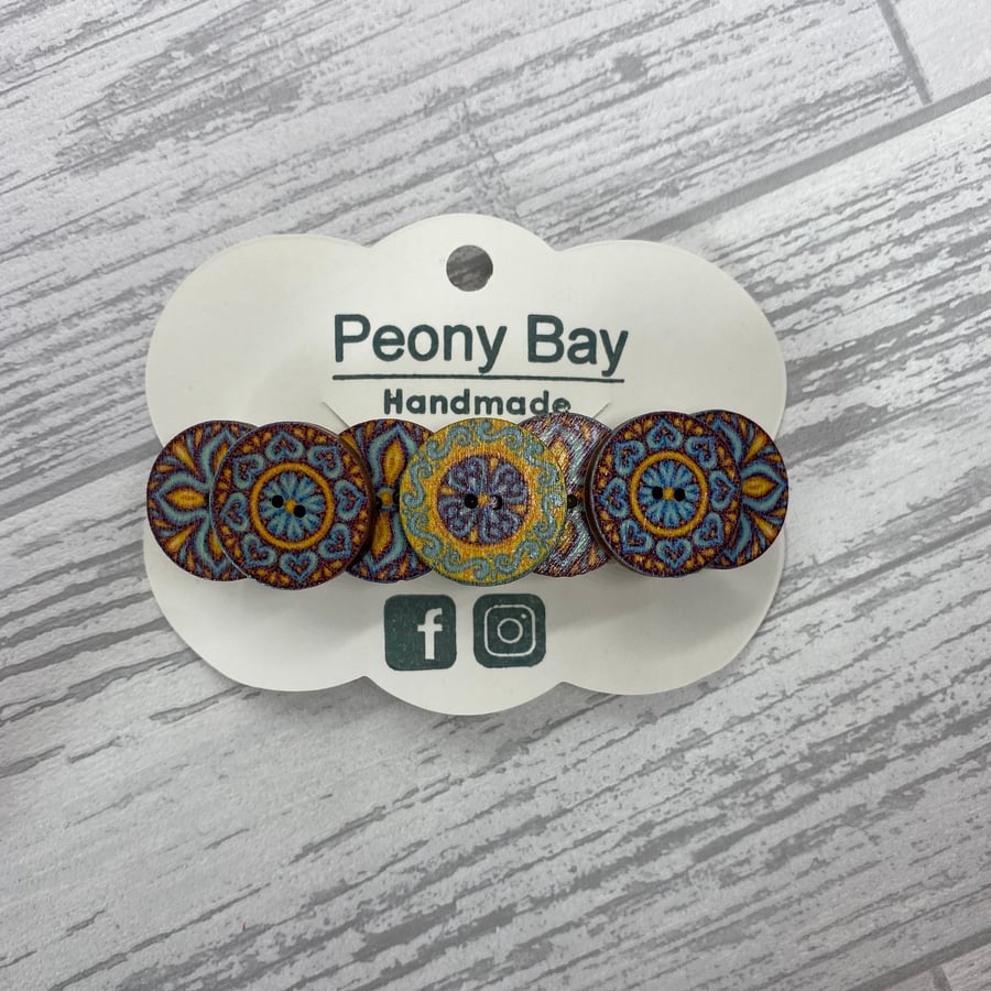 Women’s button barrette hair clip