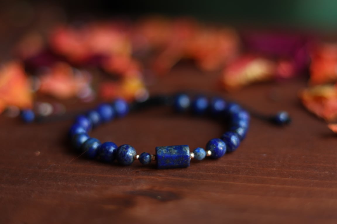 Lapis lazuli bracelet crystal bracelet 