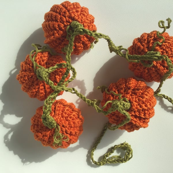 Pumpkin Garland
