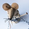 Knitting mouse