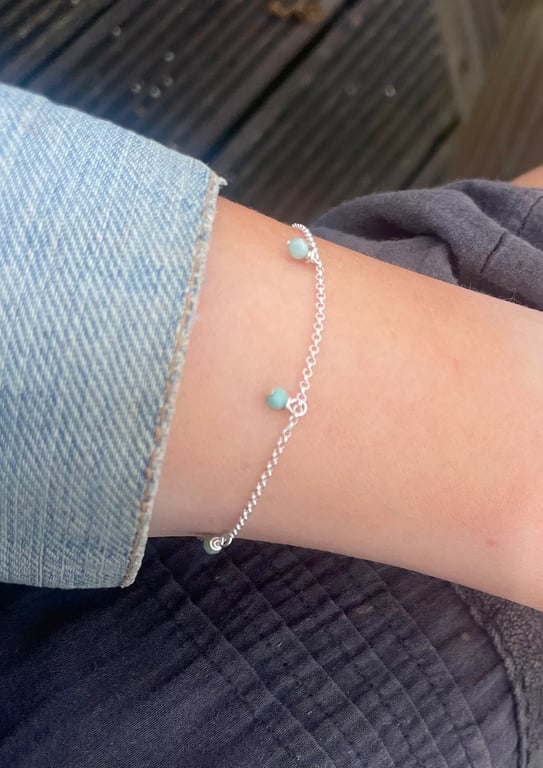 Faceted Emerald Sterling Silver Charm Bracelet 