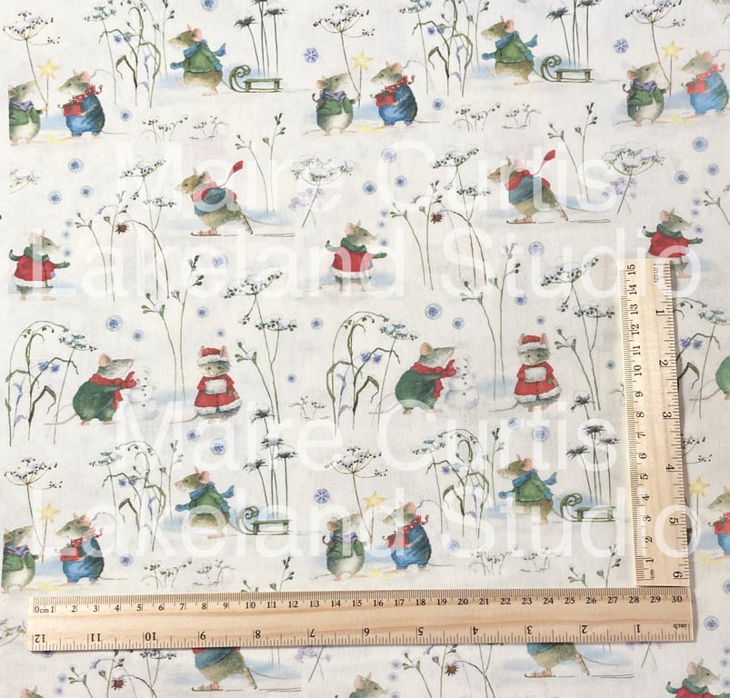 Skating Mice cotton quilt fabrics from quarter metre