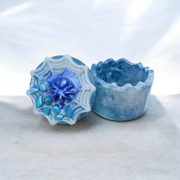 Spider Trinket Box (Fluorite)