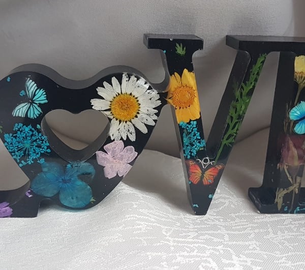 Gorgeous LOVE Resin Art Sign - Floral and Black.