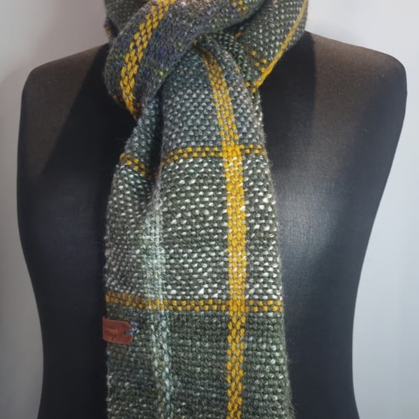 Handwoven scarf