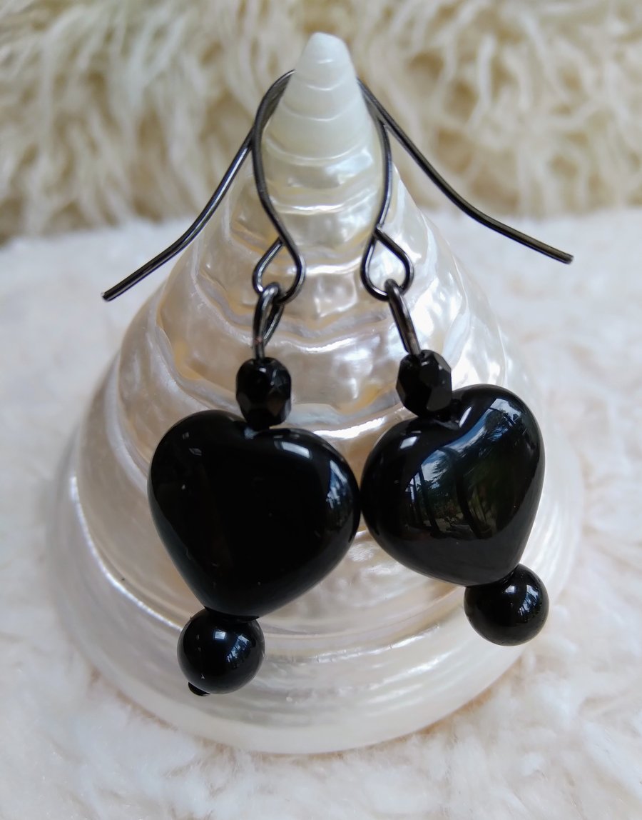 Black Onyx gemstone heart EARRINGS