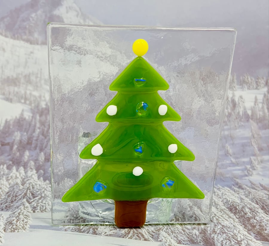 Christmas Tree Hand fused Glass Tea Light holder. (With tea light)