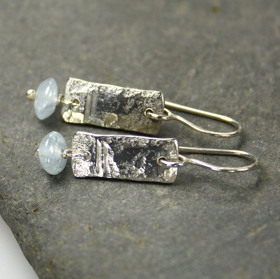 Notched silver and aquamarine earrings