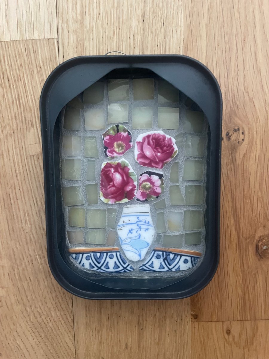 Mini mosaic in sardine tin: roses in jug