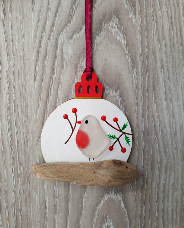 Sea glass and driftwood ROBIN