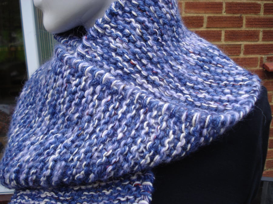 Gift For Him Or Her A Five Yarn Chunky Scarf With A Touch Of Sparkle (R224)