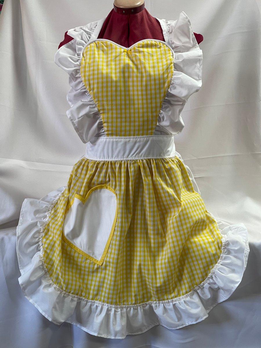 Retro Vintage 50s Style Full Apron with Heart Shaped Top and Pocket, Yellow
