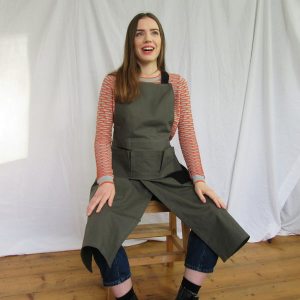 Cotton Canvas Crossback Apron for Gardeners, Artists, Potters. Khaki Green No23 