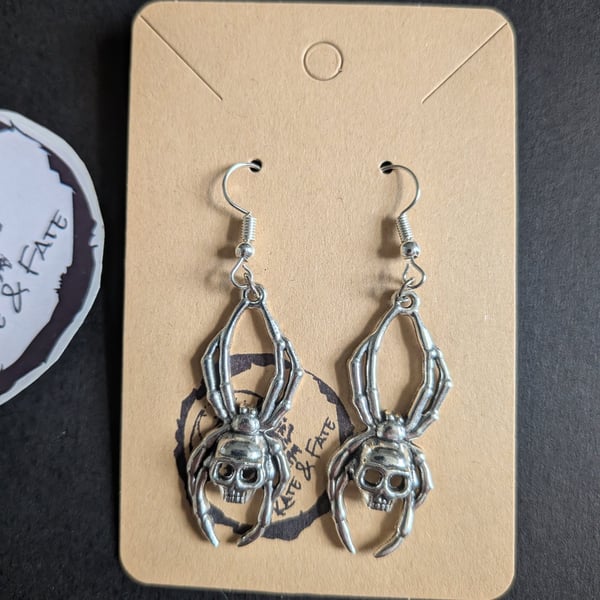 Earrings spider skull 