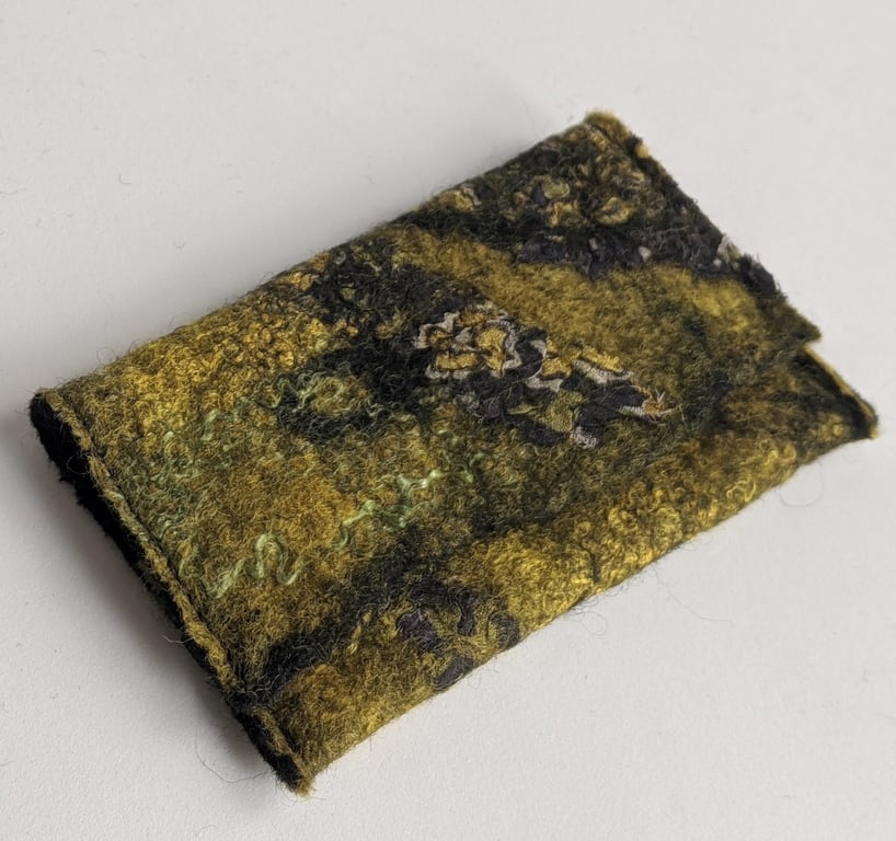 Credit card wallet: felted wool - yellows (single)