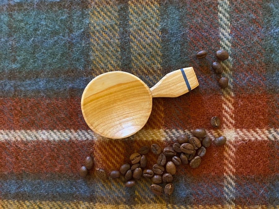 Cherry Wood Scoop with Painted Thin Blue Line Handle