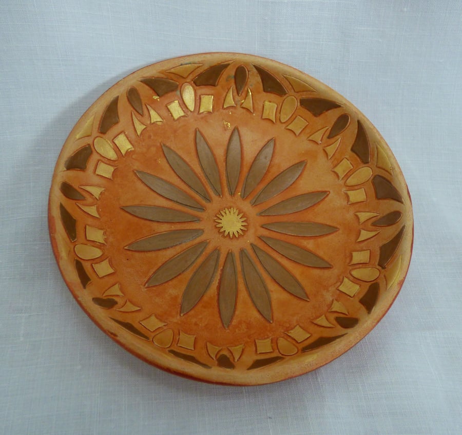 Ornamental dish